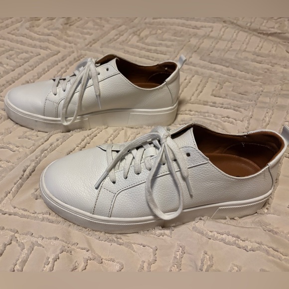 Sole Society - Picture 3 of 6